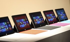 &bdquo;Microsoft&ldquo; pristatė &bdquo;Surface&ldquo; plan&scaron;etinį kompiuterį 