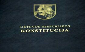 Prezidentė Dalia Grybauskaitė sveikino Konstitucijos egzamino nugalėtojus