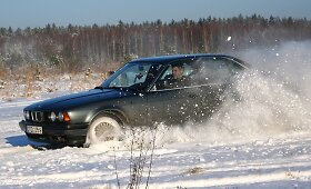 Greituminis slalomas Kazlų Rūdos aerodrome