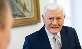 Valdas Adamkus gimtadienio proga susitiko su žiniasklaidos atstovais