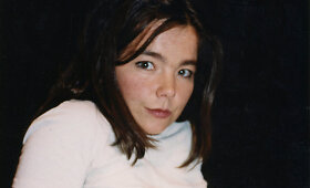 Dainininkė Bj&ouml;rk