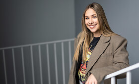 &bdquo;ŽMONĖS svečiuose&ldquo; &ndash; atlikėja Paulina Pauk&scaron;taitytė