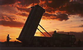JAV raketų gaudyklė &ndash; sistema THAAD