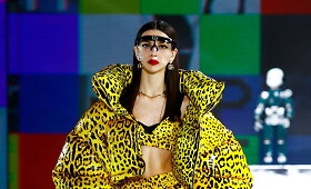Milano mados savaitė: &bdquo;Dolce & Gabbana&ldquo; 2021&ndash;2022 m. rudens ir žiemos kolekcijos modeliai