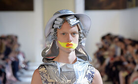 &bdquo;Maison Margiela&ldquo; 2016 m. rudens-žiemos auk&scaron;tosios mados kolekcija