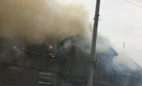 Marijampolėje padegtas negyvenamas namas