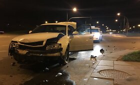 Girta Lazdijų kriminalinės policijos tyrėja Alytuje sukėlė avariją