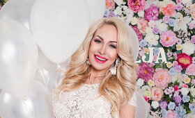 Oksana Pikul-Jasaitienė pavasari&scaron;koje &bdquo;Tiulio Fėjos&ldquo; fotosesijoje