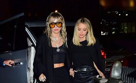 Miley Cyrus ir Kaitlynn Carter