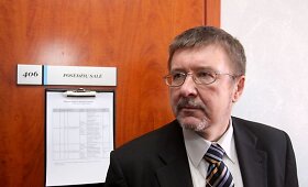 Byla Ūkio ministerijos pareigūnams dėl &bdquo;Achemos&ldquo; protegavimo