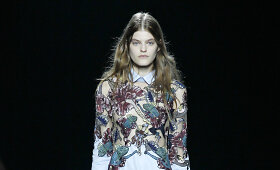 Printų magija Mary Katrantzou modeliuose