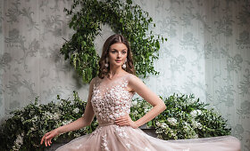Gabrielė Martirosianaitė tapo &bdquo;Tiulio fėjos&ldquo; vestuvinių suknelių modeliu