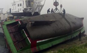 Banglade&scaron;e nuskendus keltui žuvo mažiausiai 69 žmonės