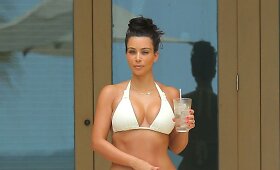 Kim Kardashian ir Kanye Westo medaus mėnuo Meksikoje