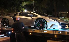 Ribotos serijos &bdquo;Lamborghini Veneno&ldquo;