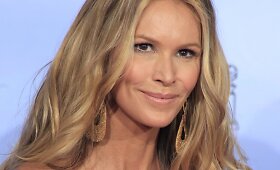 Supermodeliui Elle Macpherson &ndash; 50 metų