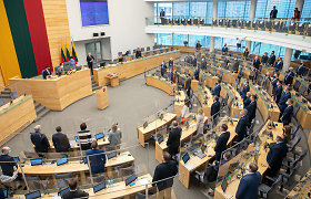 Į Seimą neskiepyti parlamentarai patenka ir be galimybių paso, ir be testų