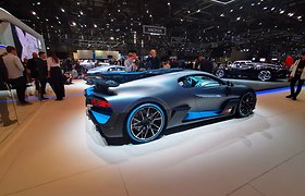 „Bugatti“ Ženevoje pristatė  naują automobilį „La Voiture Noire“ už 16 mln. eurų