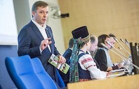 18 (17) Lietuvos kultūros politikos pagrindų įstatymo projekto parengimas