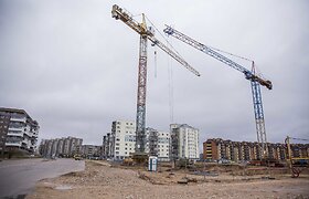 2 (17) Architektūros įstatymo projekto priėmimas, siekiant reglamentuoti visuomeninius santykius architektūros srityje