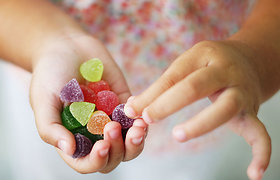 Vaišinti ar nevaišinti vaikus saldainiais?