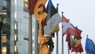 Statula prie Europos parlamento Briuselyje