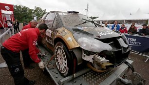 Sebastieno Loebo &bdquo;Citroen DS3 WRC&ldquo; po avarijos