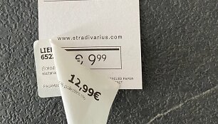 &bdquo;Stradivarius&ldquo; parduotuvėje užklijuotos naujos kainos