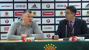 &Scaron;arūnas Jasikevičius spaudos konferencijoje Atėnuose