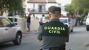 Ispanijoje sulaikytas lietuvis, mačete ir revolveriu apiplėšęs degalinę