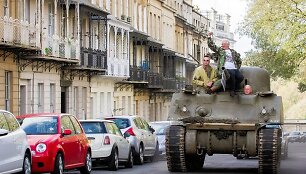 Tankas &bdquo;Sherman&ldquo; Bristolio gatvėje