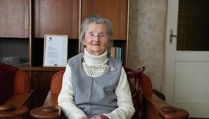 Solidų 100-mečio jubiliejų sutikusi kėdainietė AlbiAlbina Baldi&scaron;kienė labiausiai džiaugiasi savo vaikais, kurie niekada nepalieka jos vienos