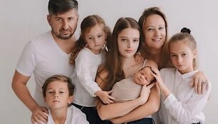 Kristinos ir Povilo Strolių &scaron;eima