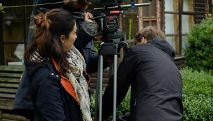 &bdquo;Daddy Was A Milkman&ldquo; vaizdo klipo dainai &bdquo;Liar&ldquo; filmavimo akimirkos