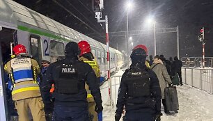 Keleivių persodinimo i&scaron; sugedusio traukinio operacija Lenkijoje