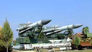 Komplekso S-200 pjūvis parke Vengrijoje