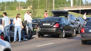 Tūkstantmečio gatvėje susidūrė keturi automobiliai