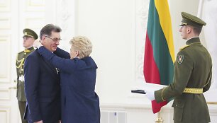Valstybės apdovanojimas įteiktas Algirdui Butkevičiui