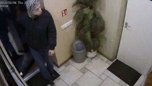 &Scaron;is vyras i&scaron; Kauno kavinės &bdquo;4 metų laikai&ldquo; pavogė barmenės mobilųjį telefoną