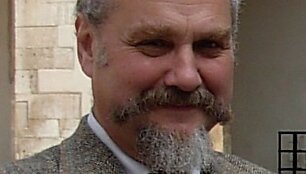 A.Zubovas