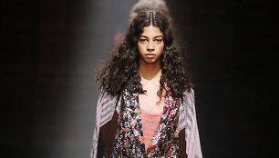 &bdquo;Missoni&ldquo; kolekcijos modelis