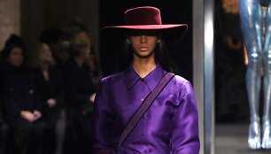&bdquo;Alberta Ferretti&ldquo; kolekcijos modelis