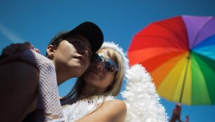 Spalvingo homoseksualų parado akimirkos