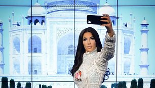 Vaškinė Kim Kardashian figūra