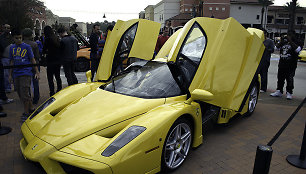 „Ferrari Enzo Ferrari“