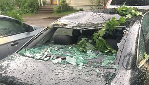 Po vasari&scaron;kos liūties suniokotas &bdquo;Audi&ldquo; automobilis