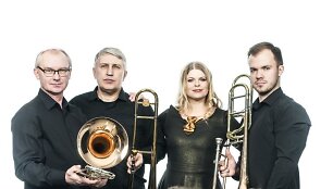 L.Sungailienė su trombonų ansambliu