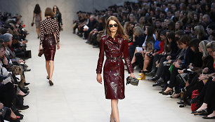 Burberry 2013 m. rudens ir žiemos kolekcija Londono mados savaitėje. 