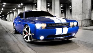 „Dodge Challenger SRT8 392“