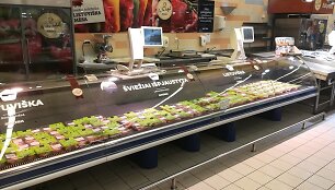 Prekybos tinkle &bdquo;Maxime&ldquo; laikinai sustabdyta prekyba &scaron;viežia mėsa